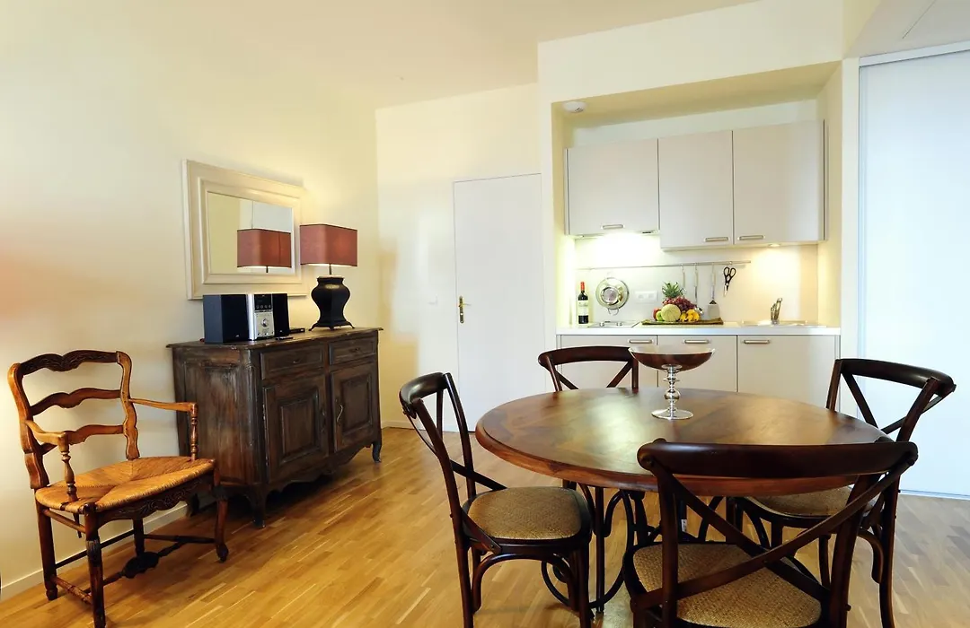 Appartements Caumartin 64-1