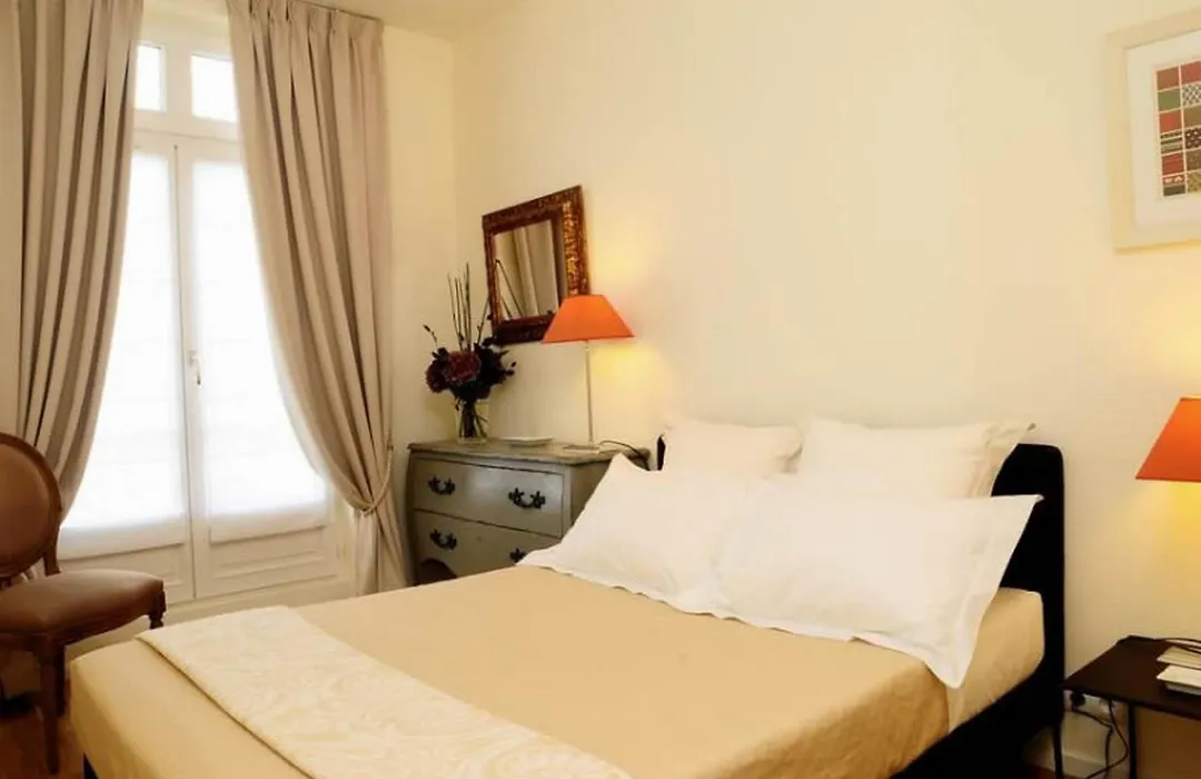 Appartements Caumartin 64-1